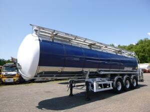 L.A.G. Food tank inox 32 m3 / 3 comp + pump