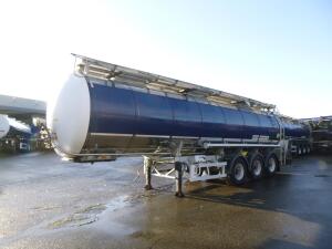 L.A.G. Food tank inox 32 m3 / 3 comp + pump