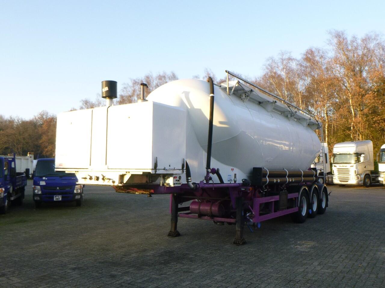 Spitzer Powder tank alu 37 m3 + engine/compressor | Tankoplegger | Tankoplegger Poeder / bulk