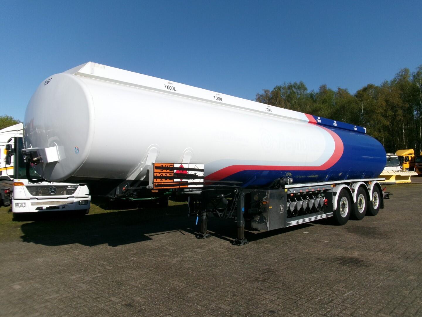 L.A.G. Fuel tank alu 44.5 m3 / 6 comp + pump | Tankoplegger | Tankoplegger Brandstof