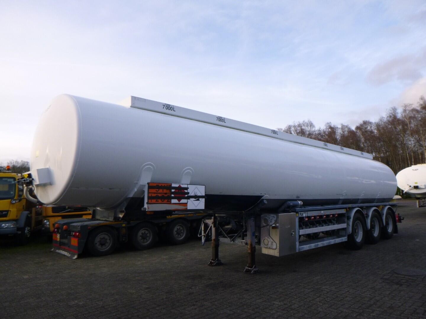 L.A.G. Fuel tank alu 44.4 m3 / 6 comp + pump | Tankoplegger | Tankoplegger Brandstof