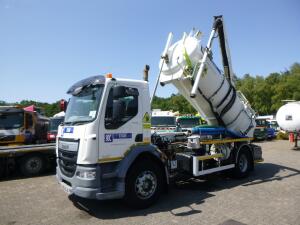 D.A.F. LF 250 4x2 Whale vacuum tank 8 m3